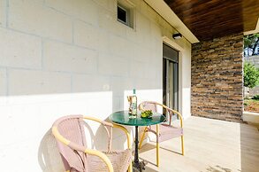 Villa Dolores Apartments