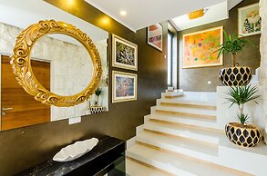 Villa Dolores Apartments