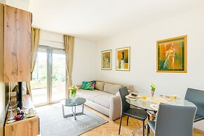 Villa Dolores Apartments