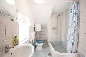 Apartments Jasenka Supetar