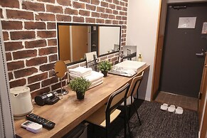 N.33 Hakata Sta. East