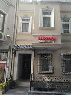 Cartoon Residence - Adults Only