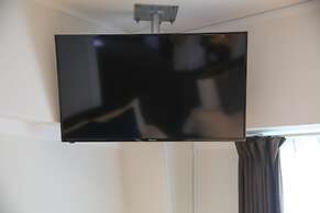 N.33 Hakata Sta. River Side