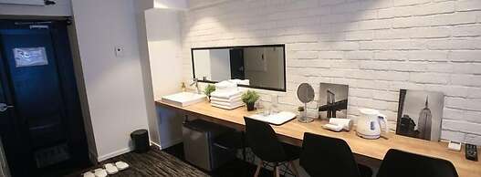 N.33 Hakata Sta. River Side