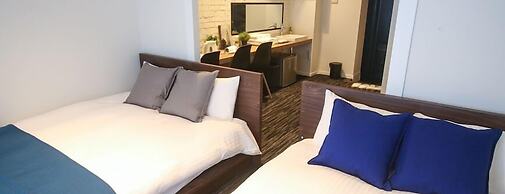 N.33 Hakata Sta. River Side