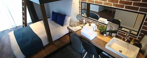 N.33 Hakata Sta. River Side