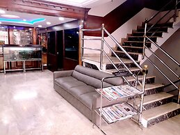 Hotel Chetan International