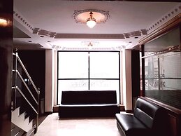 Hotel Chetan International