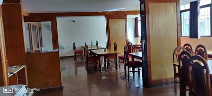 Hotel Chetan International