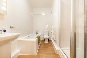 City Centre Spacious Apartment