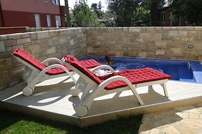 Apartments Villa Ela