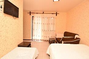 Sadorini Guest House