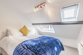 Modern Exeter City Cottage Howell Road