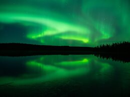 Isokenkäisten Klubi, Wilderness lodge
