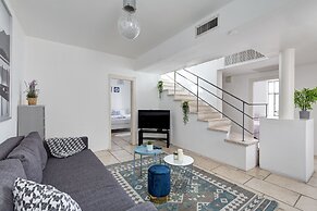 Neve Tzedek Megic - Hugh garden Terrace