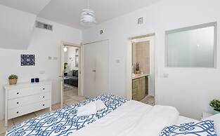 Neve Tzedek Megic - Hugh garden Terrace