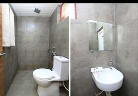 Hotel Adarsh International