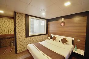 Hotel Adarsh International