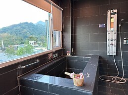 LiChiuan Hotel Spring Hotel