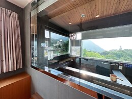 LiChiuan Hotel Spring Hotel