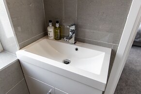 London Northwick Park by Riis Property