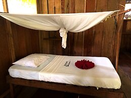 Yacumama Lodge & Excursions