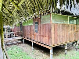 Yacumama Lodge & Excursions