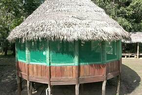 Yacumama Lodge & Excursions