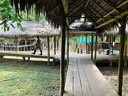 Yacumama Lodge & Excursions