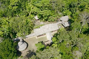 Yacumama Lodge & Excursions