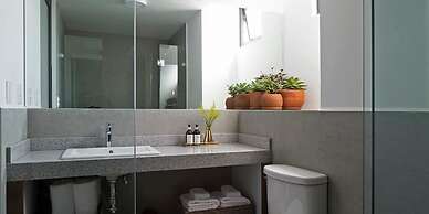 Perfect Modernation Apartment by Mr.W