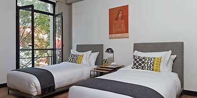 Perfect Modernation Apartment by Mr.W
