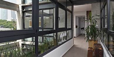Perfect Modernation Apartment by Mr.W
