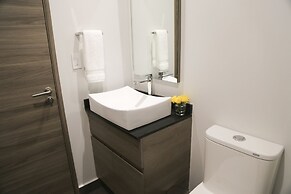 Desginers Choice Apartment by Mr.W