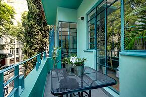 Old School Apartment by Mr.W