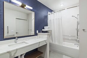 Fairfield Inn & Suites by Marriott Minneapolis North/Blaine