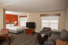 Hawthorn Suites BY Wyndham Erie