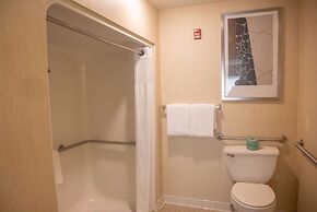 Hawthorn Suites BY Wyndham Erie