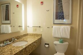 Hawthorn Suites BY Wyndham Erie