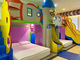 Fun Holiday Hostel