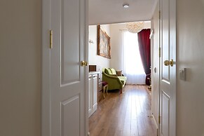 ColorSpb Apartments Nevsky Prospect Legends