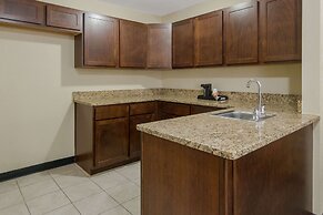 Quality Inn & Suites Roanoke - Fort Worth North