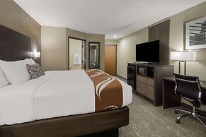 Quality Inn & Suites Roanoke - Fort Worth North