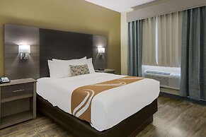 Quality Inn & Suites Roanoke - Fort Worth North