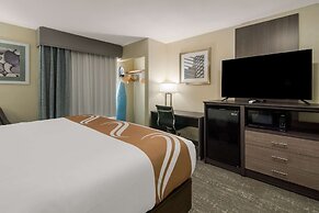 Quality Inn & Suites Roanoke - Fort Worth North