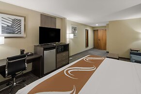 Quality Inn & Suites Roanoke - Fort Worth North