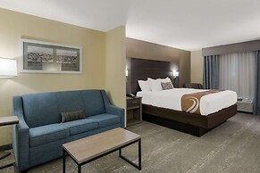 Quality Inn & Suites Roanoke - Fort Worth North