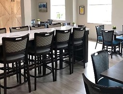 Quality Inn & Suites Roanoke - Fort Worth North