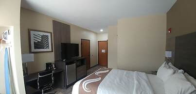 Quality Inn & Suites Roanoke - Fort Worth North