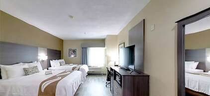 Quality Inn & Suites Roanoke - Fort Worth North